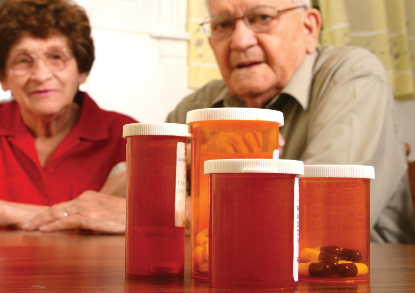 Pills, Forgetfulness, Family Fears: Conquering Medication Mix-Ups for Safer Senior Living